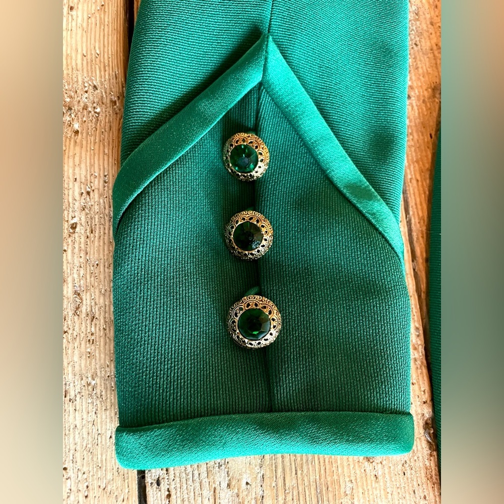 Bill Blass Vintage Emerald Green Dress with Gold Button Cuffs Size 6 - Picture 6 of 7